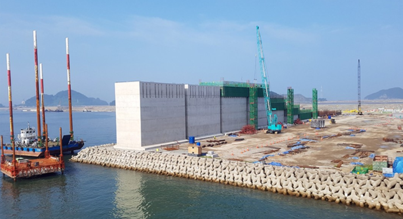 Busan-port caisson 4