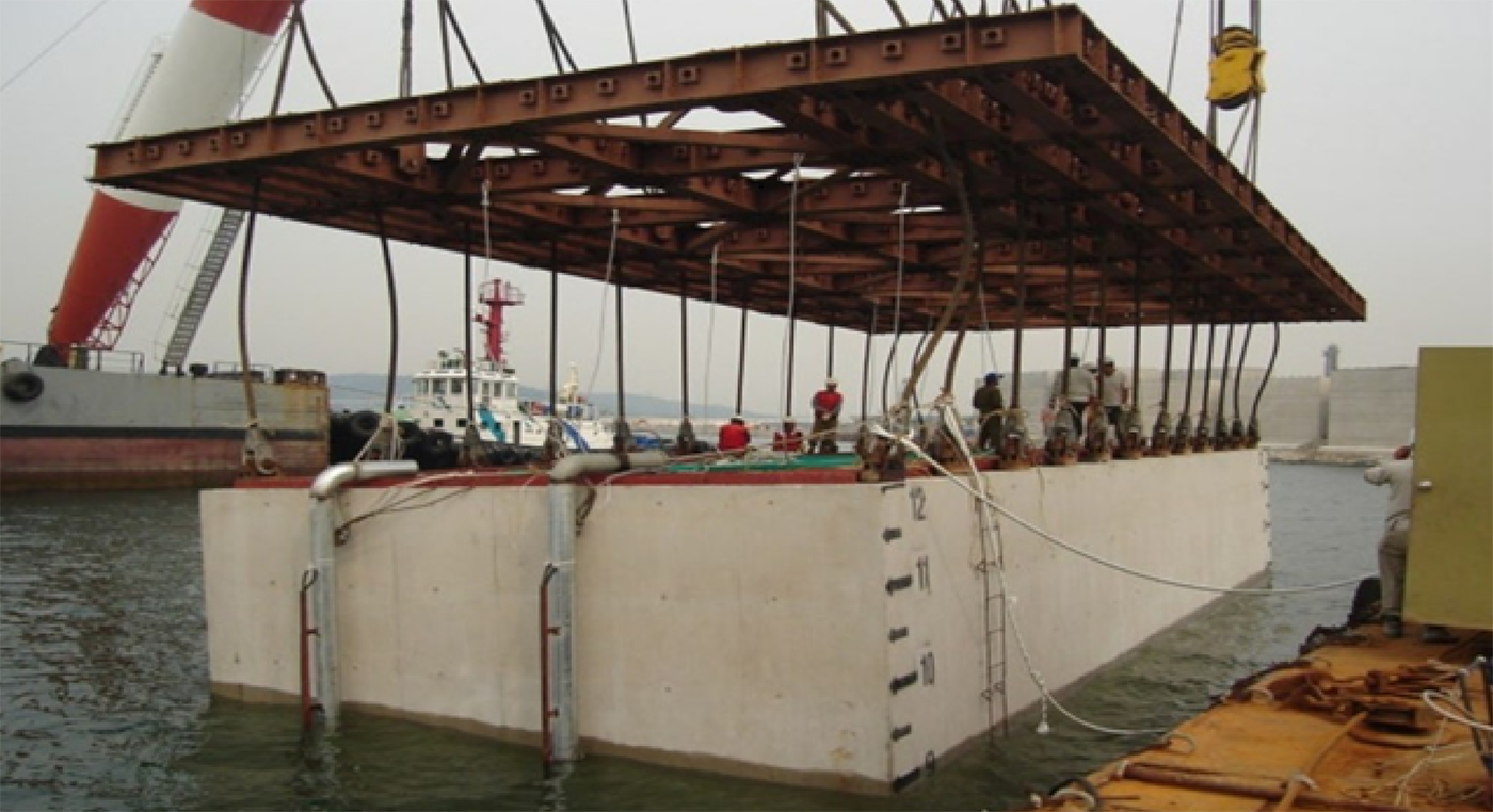Incheon-port caisson 1